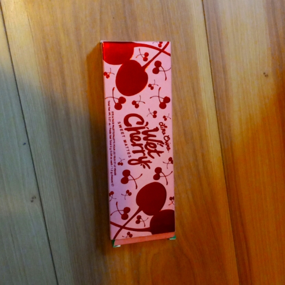 New Makeup pallet